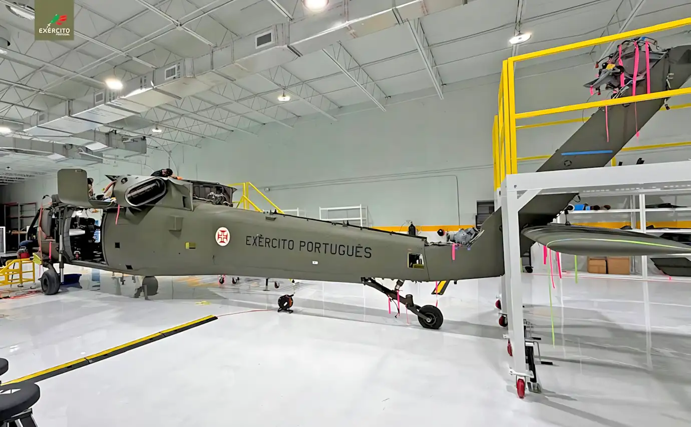 UH-60L do Exército Português ganham metralhadoras FN M3M e foguetes de 70 mm em pacote de combate